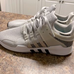 Men’s Adidas 91-16 size 11 gray